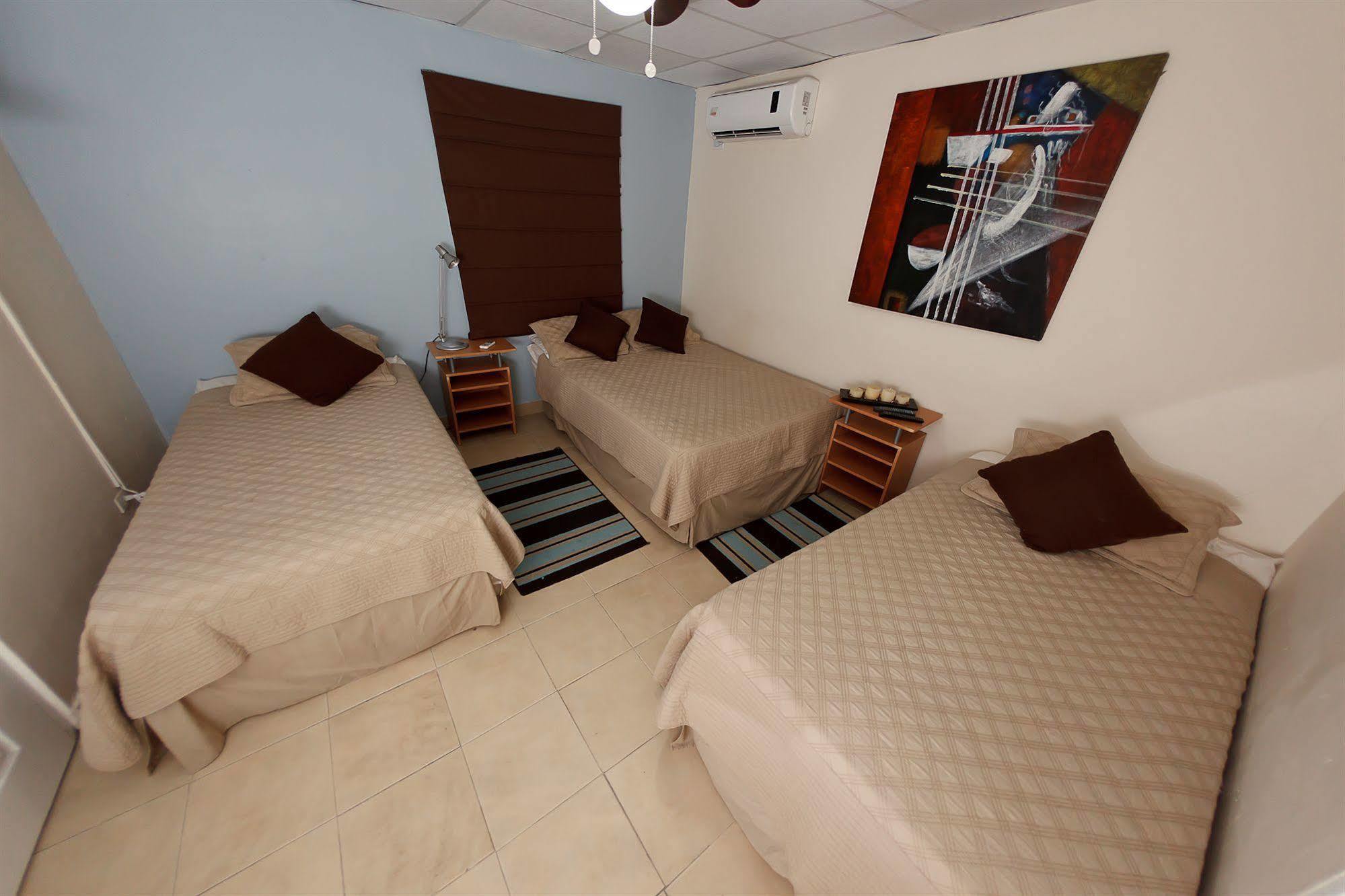 Hostal Gemar Панама Сити Екстериор снимка